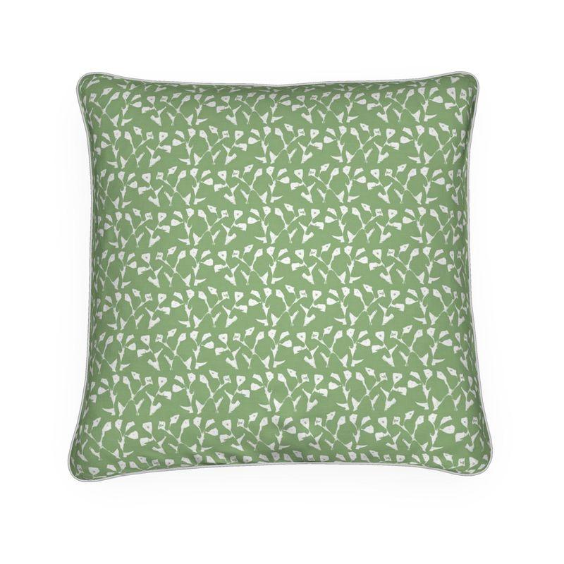 Genevieve Throw Pillow (Green)