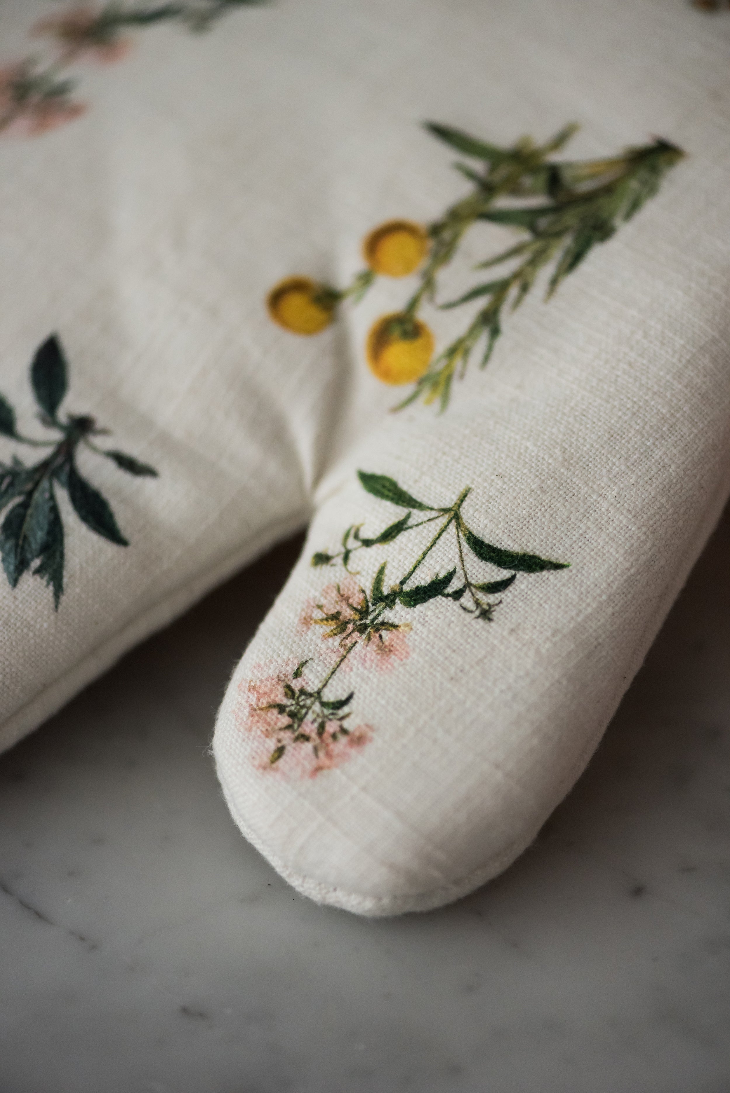 Flora Oven Mitt