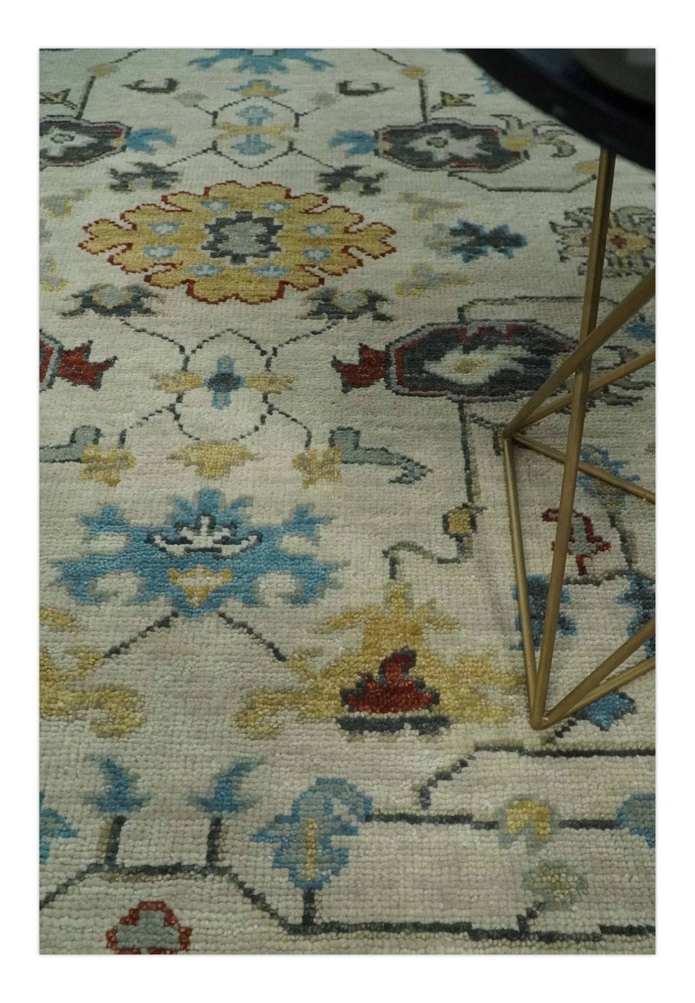 Beige, Gray, and Ivory Traditional Hand Knotted Oriental Oushak Multi Size wool Area Rug