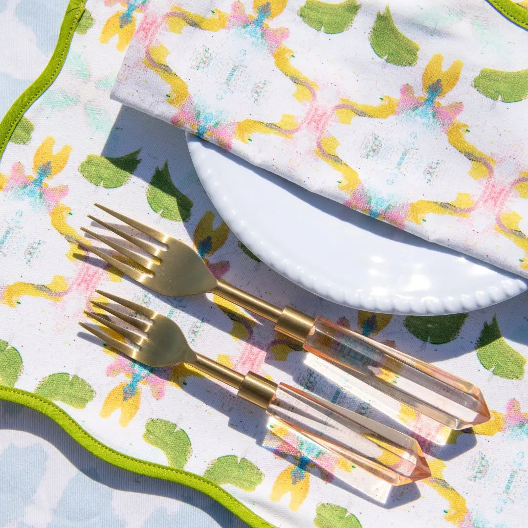 Dogwood Scalloped Dinner Napkins