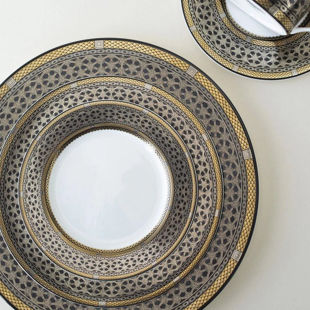 Caskata Wholesale Hawthorne Onyx Gold & Platinum Salad Plate