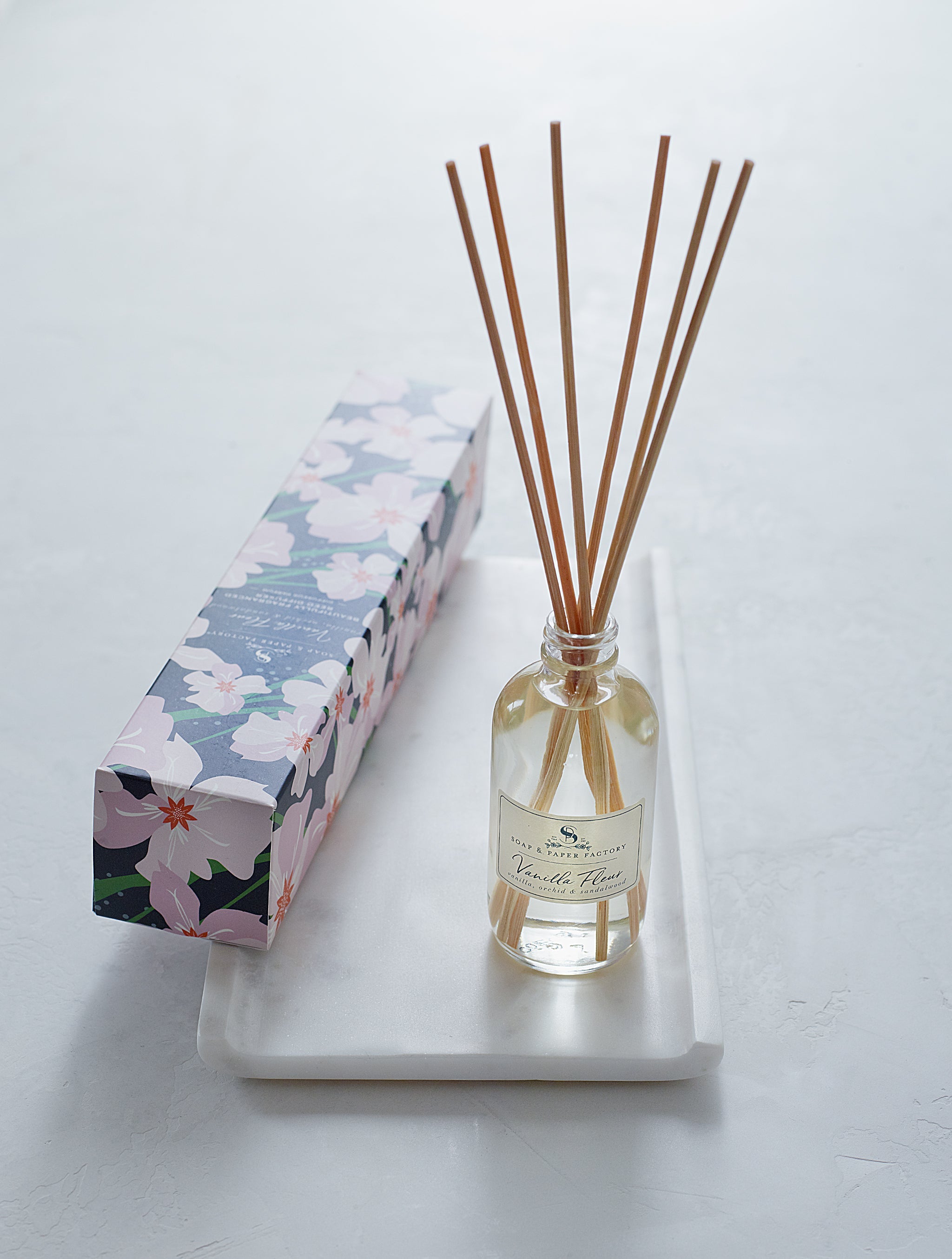 Vanilla Fleur Reed Diffuser (Unboxed)