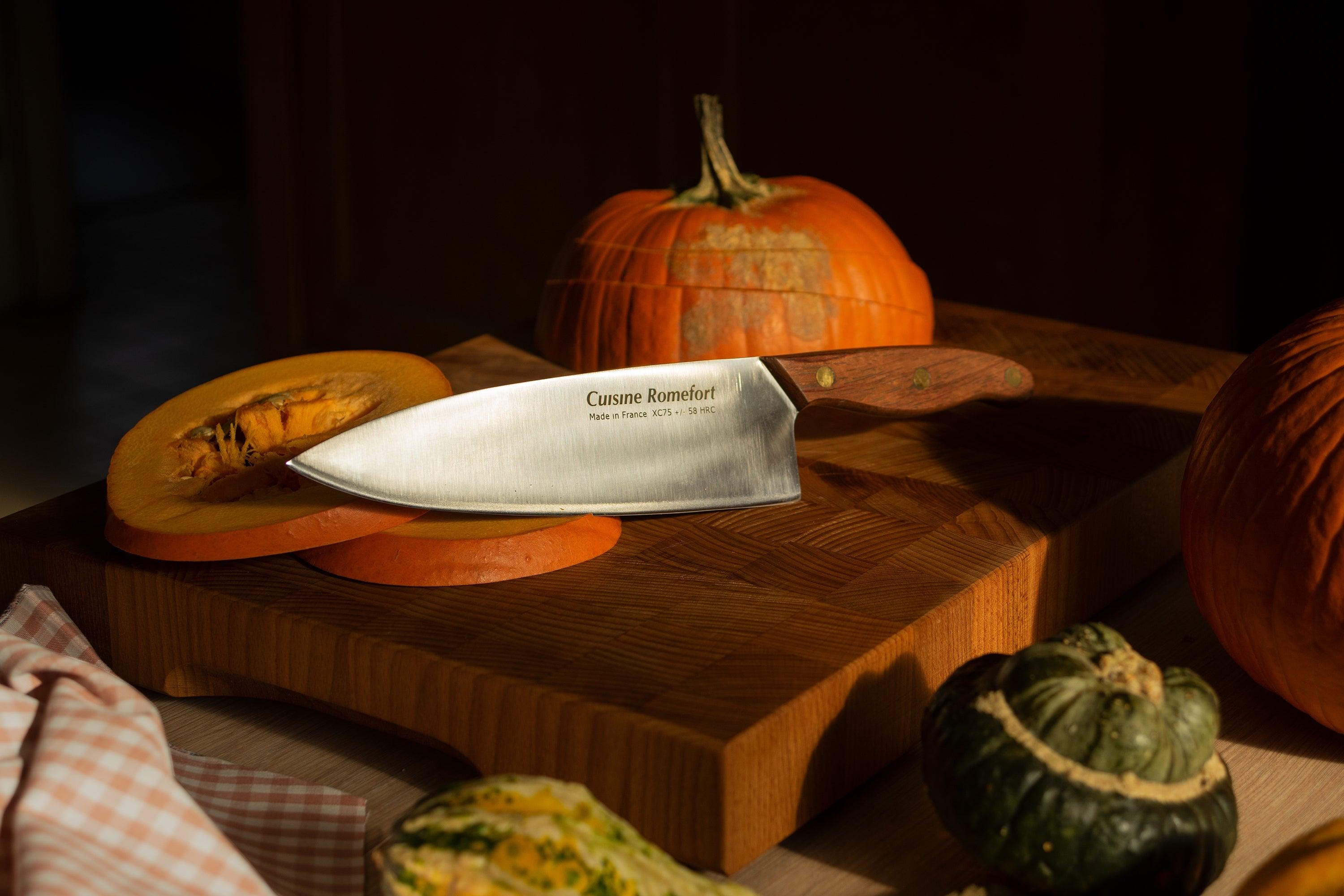 Chef Knife in Carbon Steel with Leather Sheath