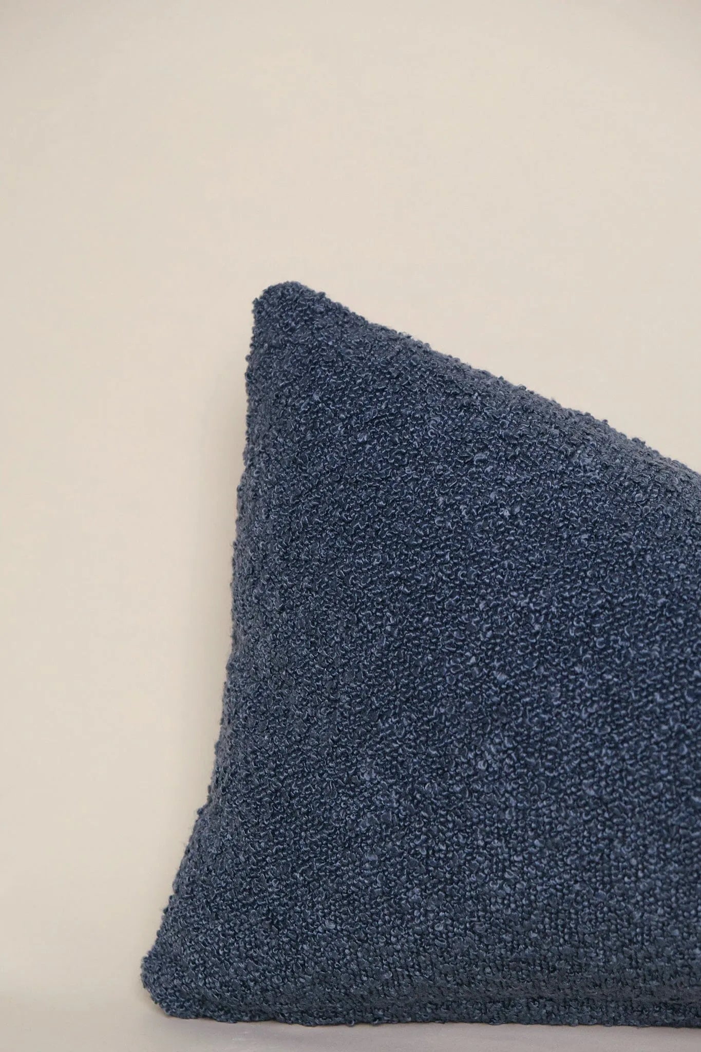 Boucle Lumbar: Blueberry