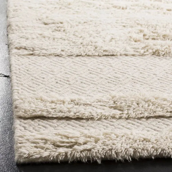 Kenya Bohemian Wool Rug in Ivory