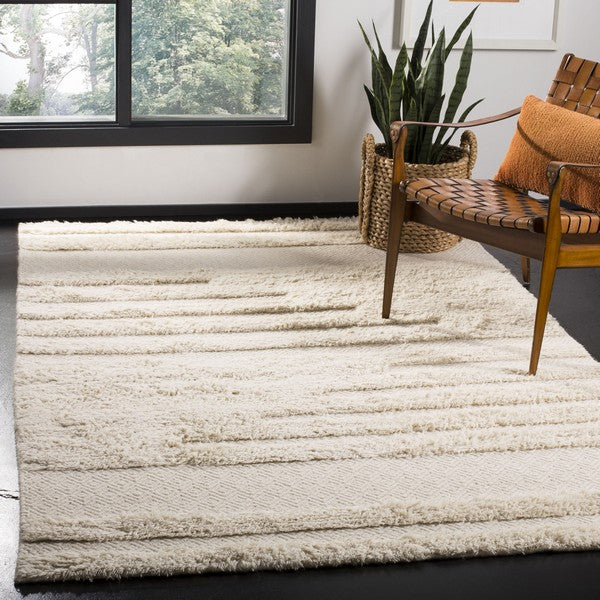 Kenya Bohemian Wool Rug in Ivory