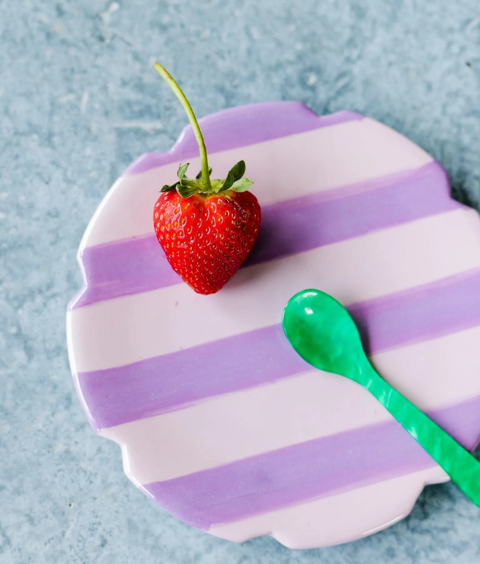 Lila & Popi Dessert Plate, Lilac