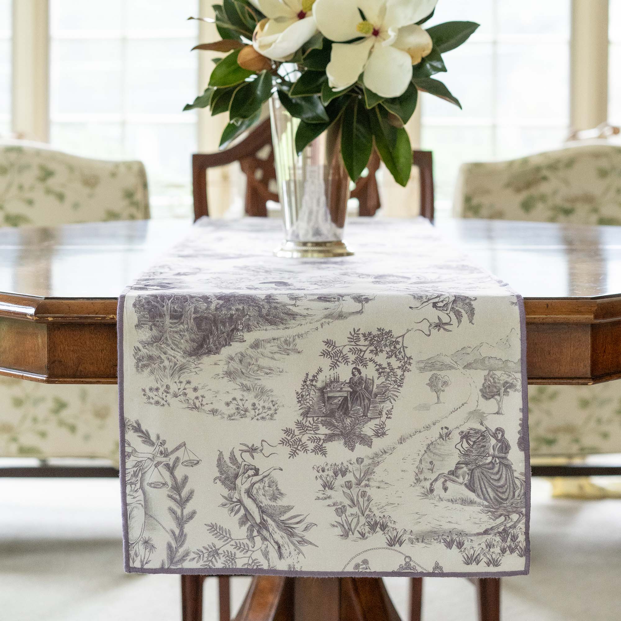 The Heroines Table Linens Set