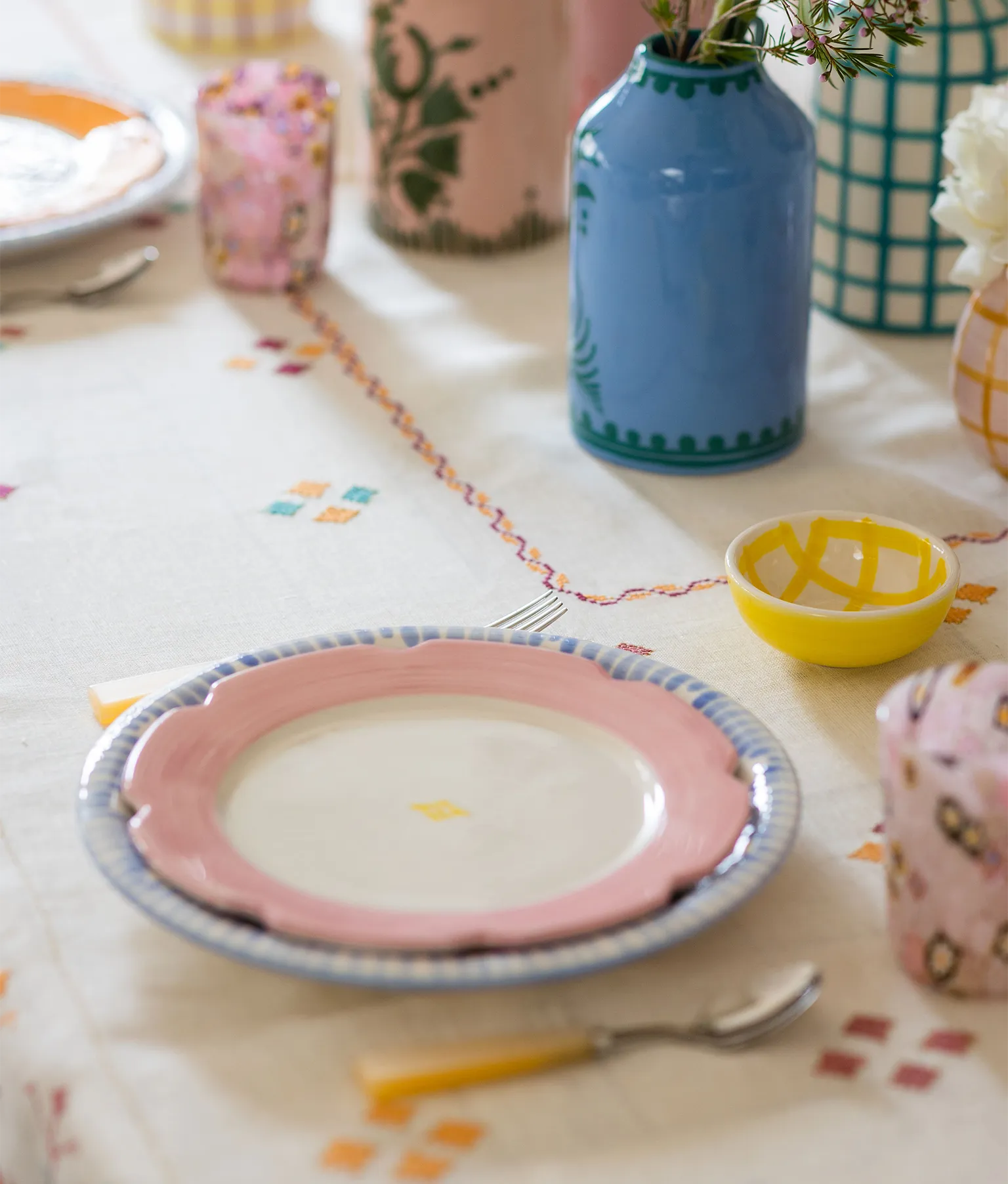 Marguerite Small Plate, Pink / Yellow