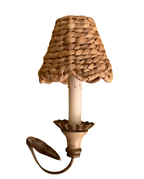 Sconce Lampshade in Water Hyacinth (Scalloped)