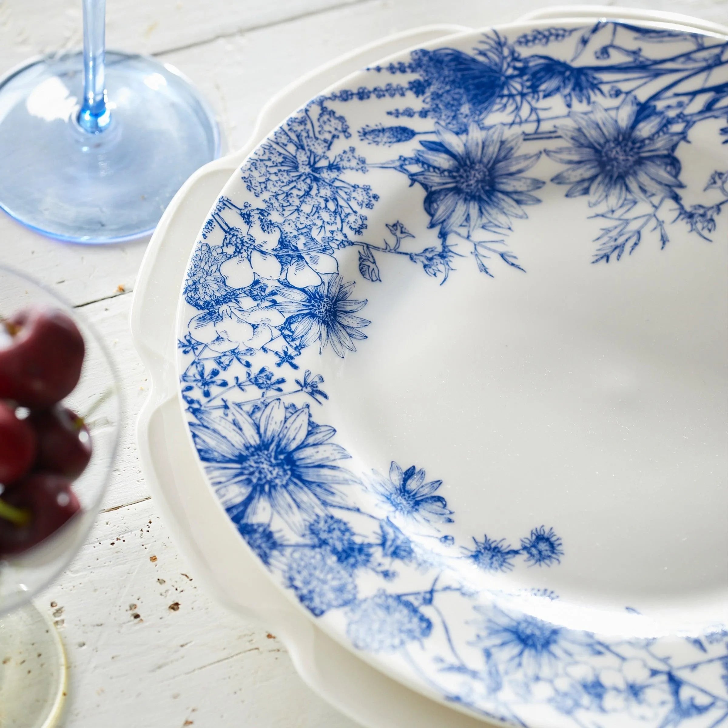 Caskata Wholesale Summer Blues Rimmed Dinner Plate