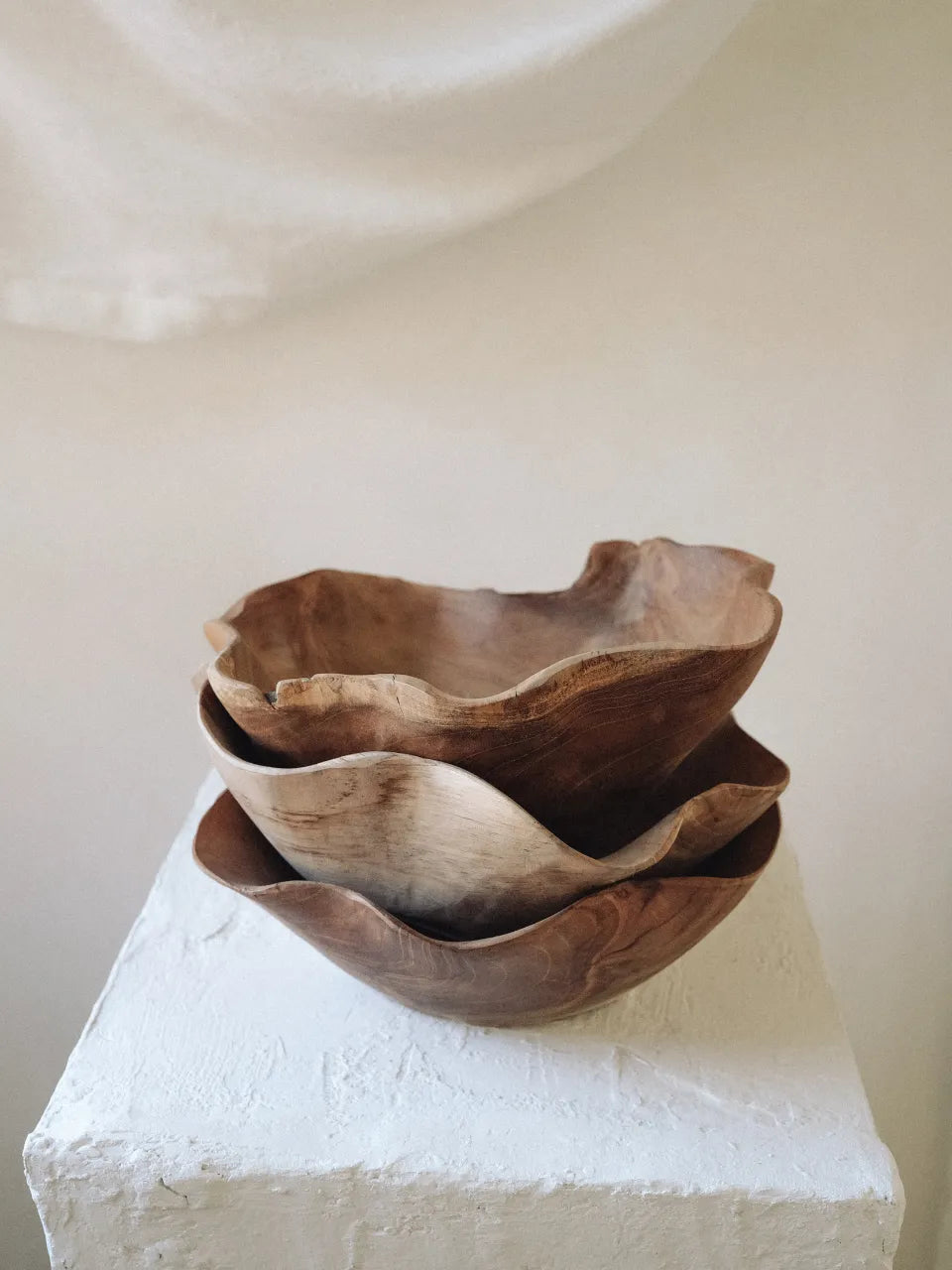 Ruffle Teak Bowl