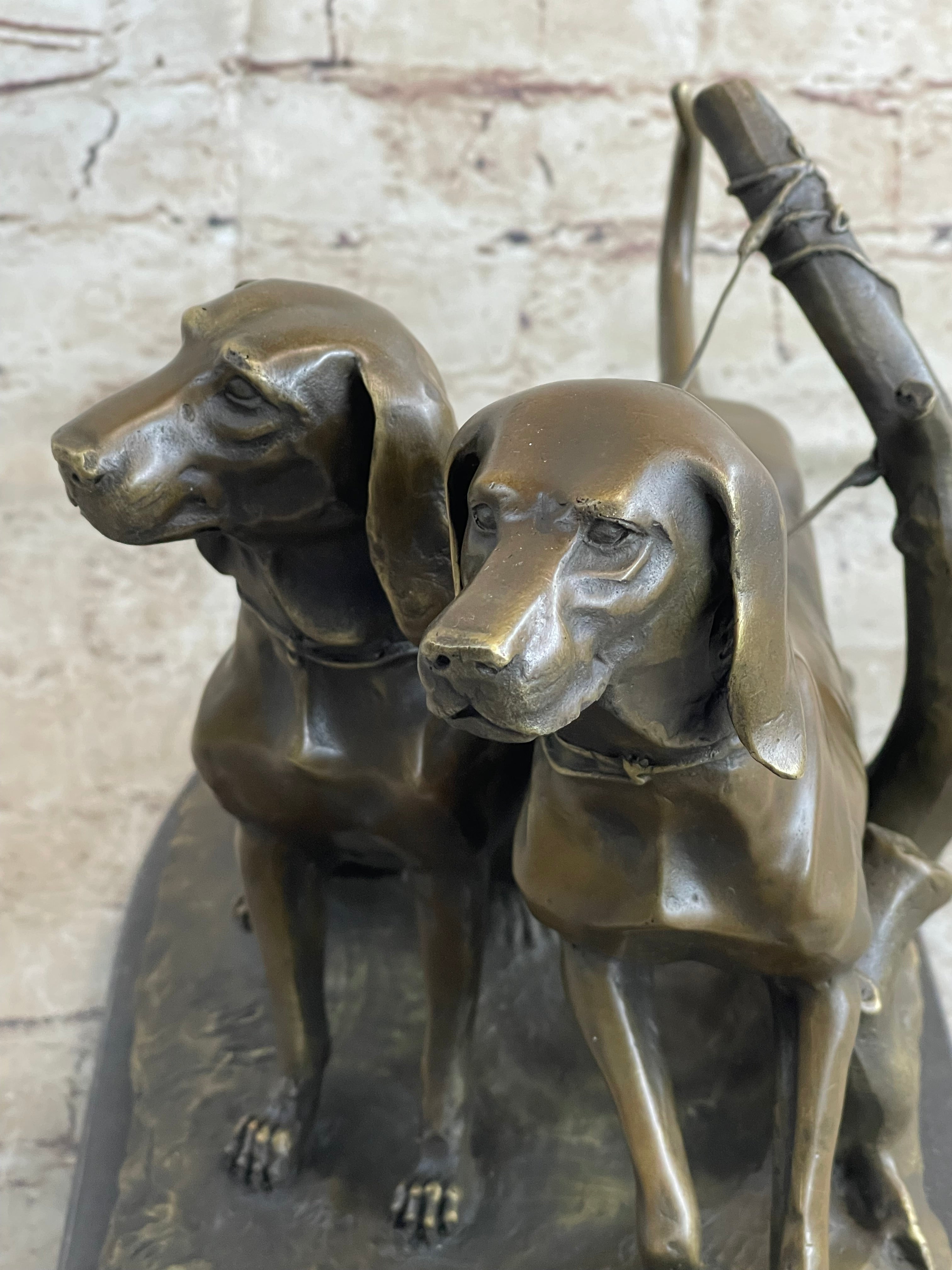 Two Large Vizsla Dog Dogs Animal House Pet by Debut Bronze Marble Sculpture Gift