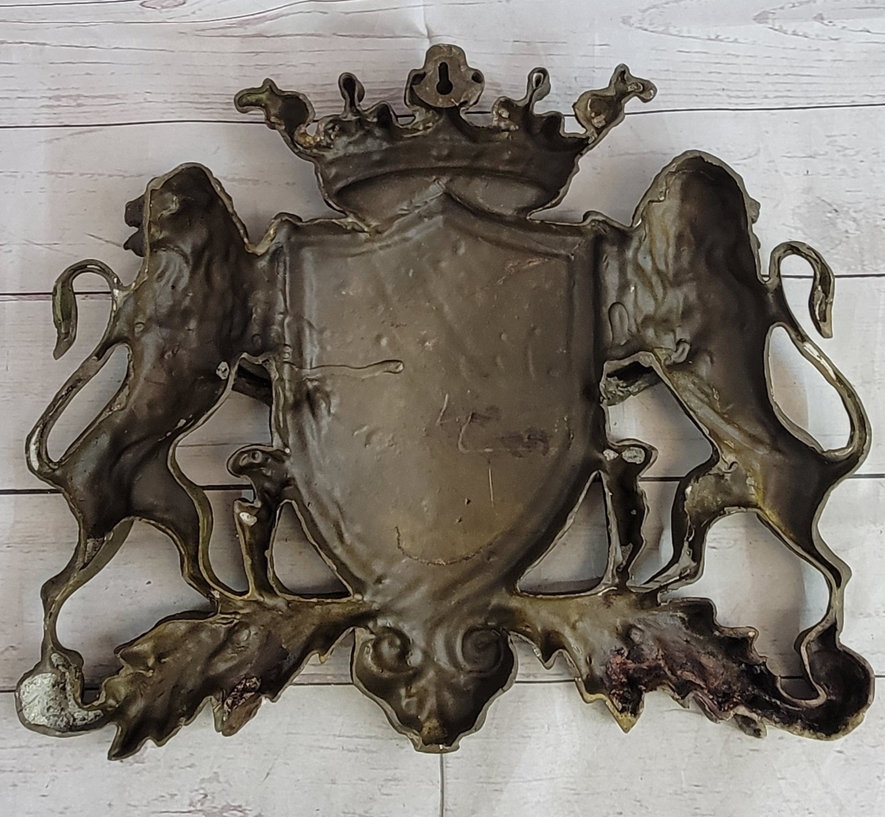 Coat of Arms Family Crest Lions Crown Bronze Wall Mounted Hanging Sculpture 13" x 16"