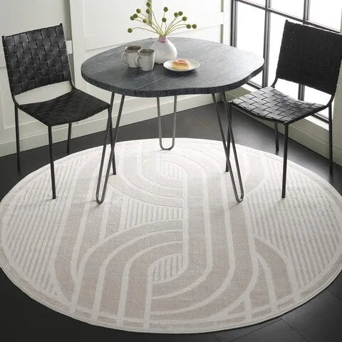 Archway Polypropylene Rug in Ivory with Curved Pattern