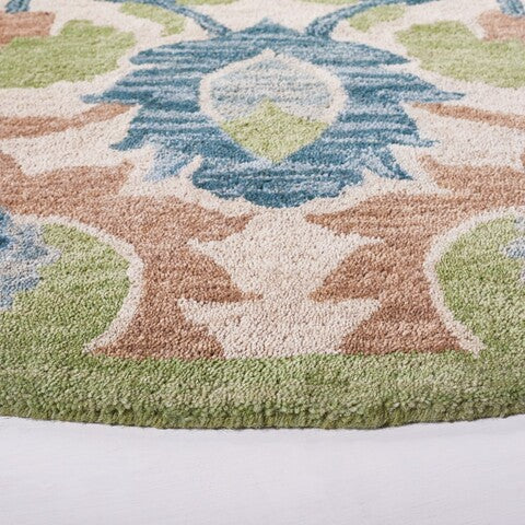 Antiquity Wool Rug in Ivory and Green