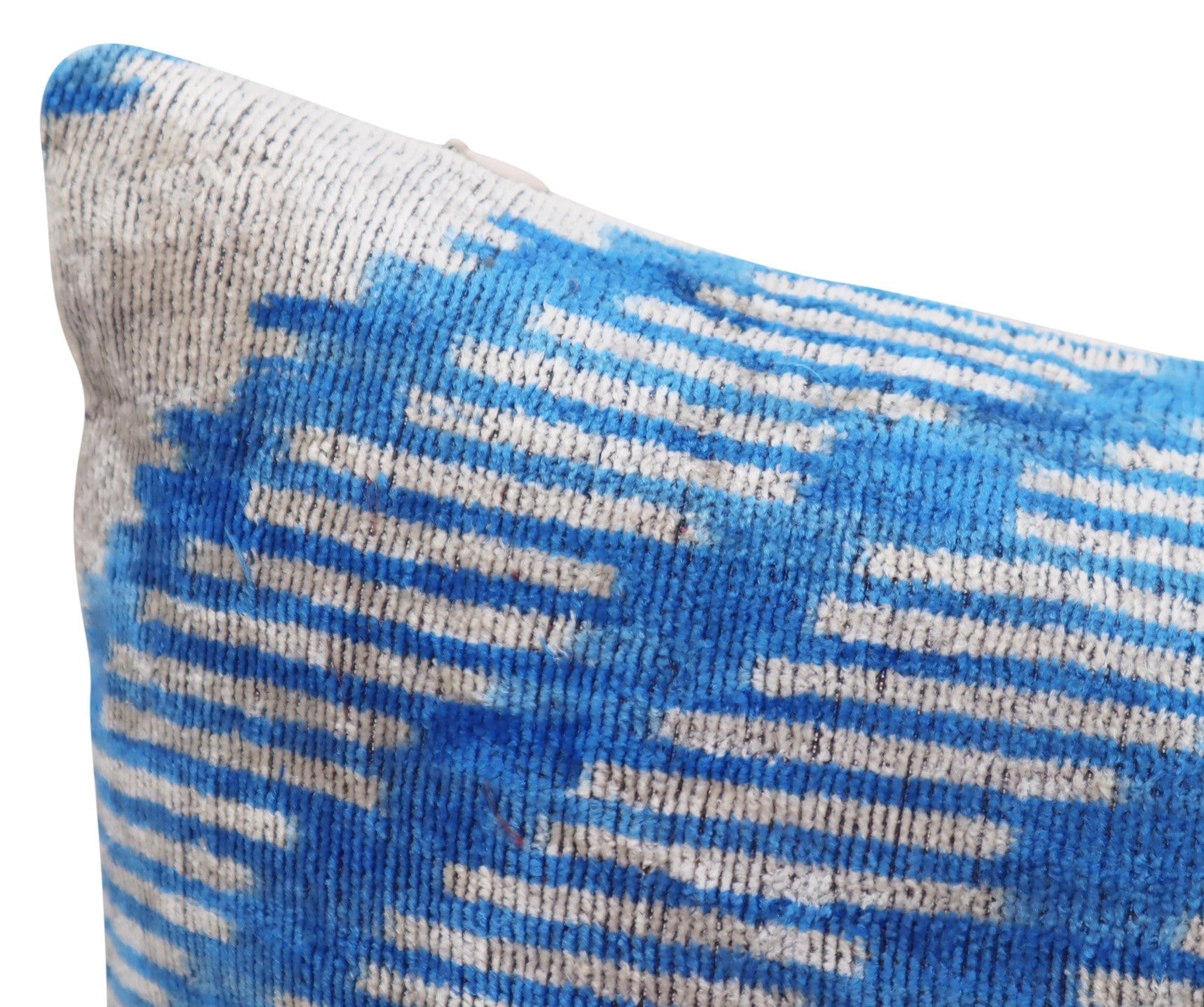 Canvello Blue And White Chevron Pillows For Couch - 16x24 in