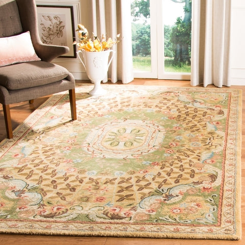 Classic Wool Rug in Taupe and Light Green