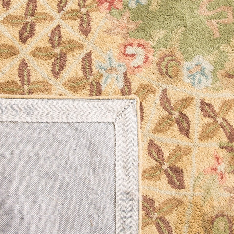 Classic Wool Rug in Taupe/Light Green