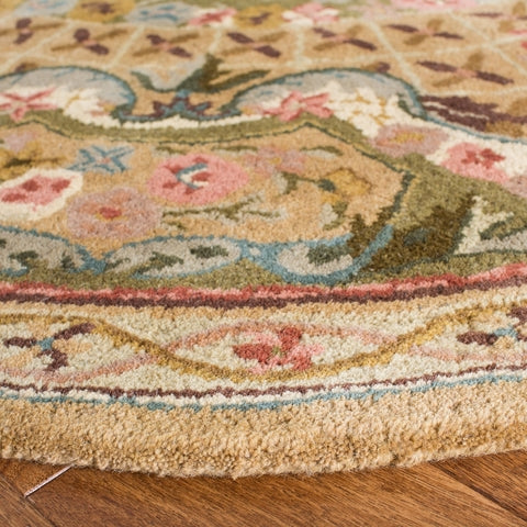 Classic Wool Rug in Taupe/Light Green