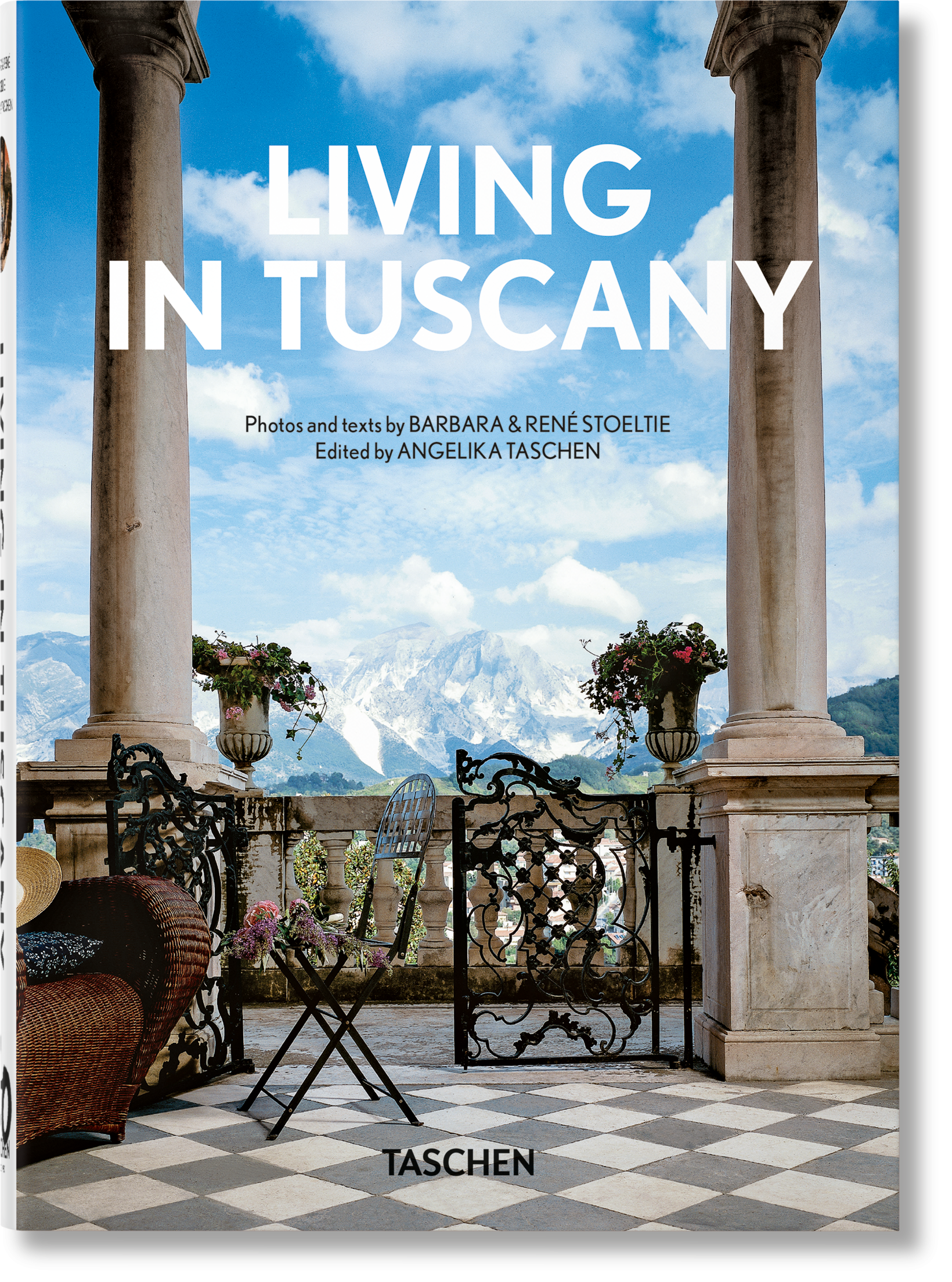 Living in Tuscany. 40th Ed. (German, French, English)