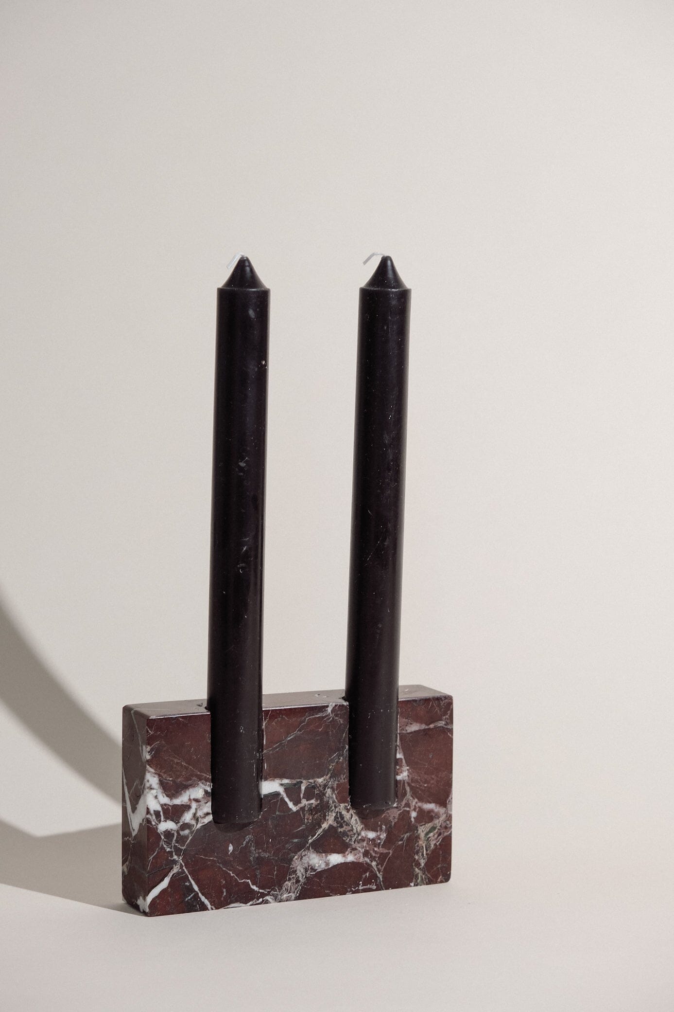 Dua Candle Holder: Rosso Lepanto