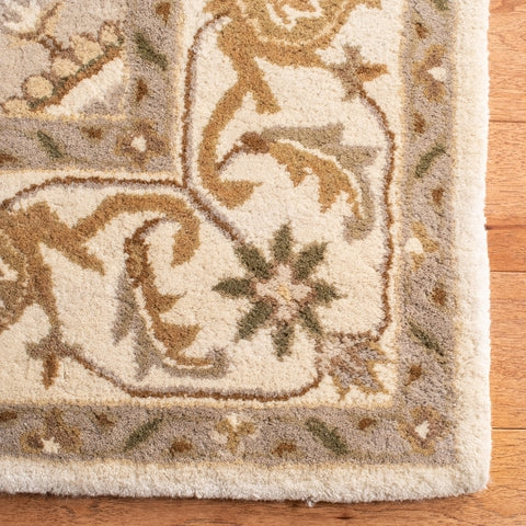 Royalty Wool Rug in Beige and Sage