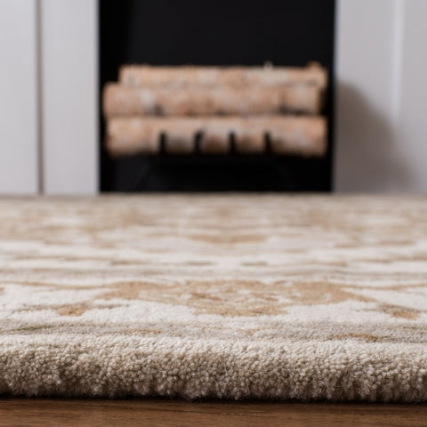 Royalty Wool Rug in Beige and Sage