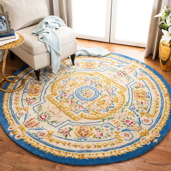 Savonnerie Wool Rug in Blue and Ivory