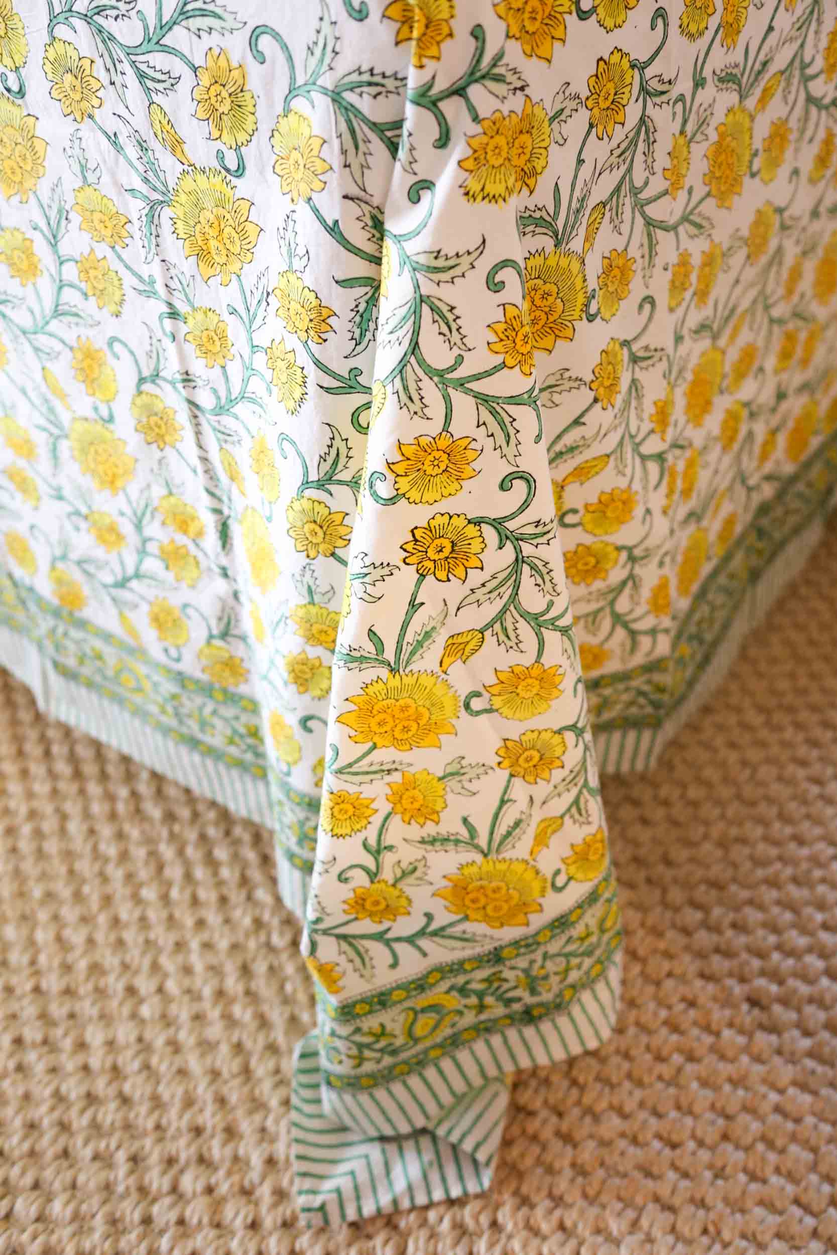 Daffodil Tablecloth